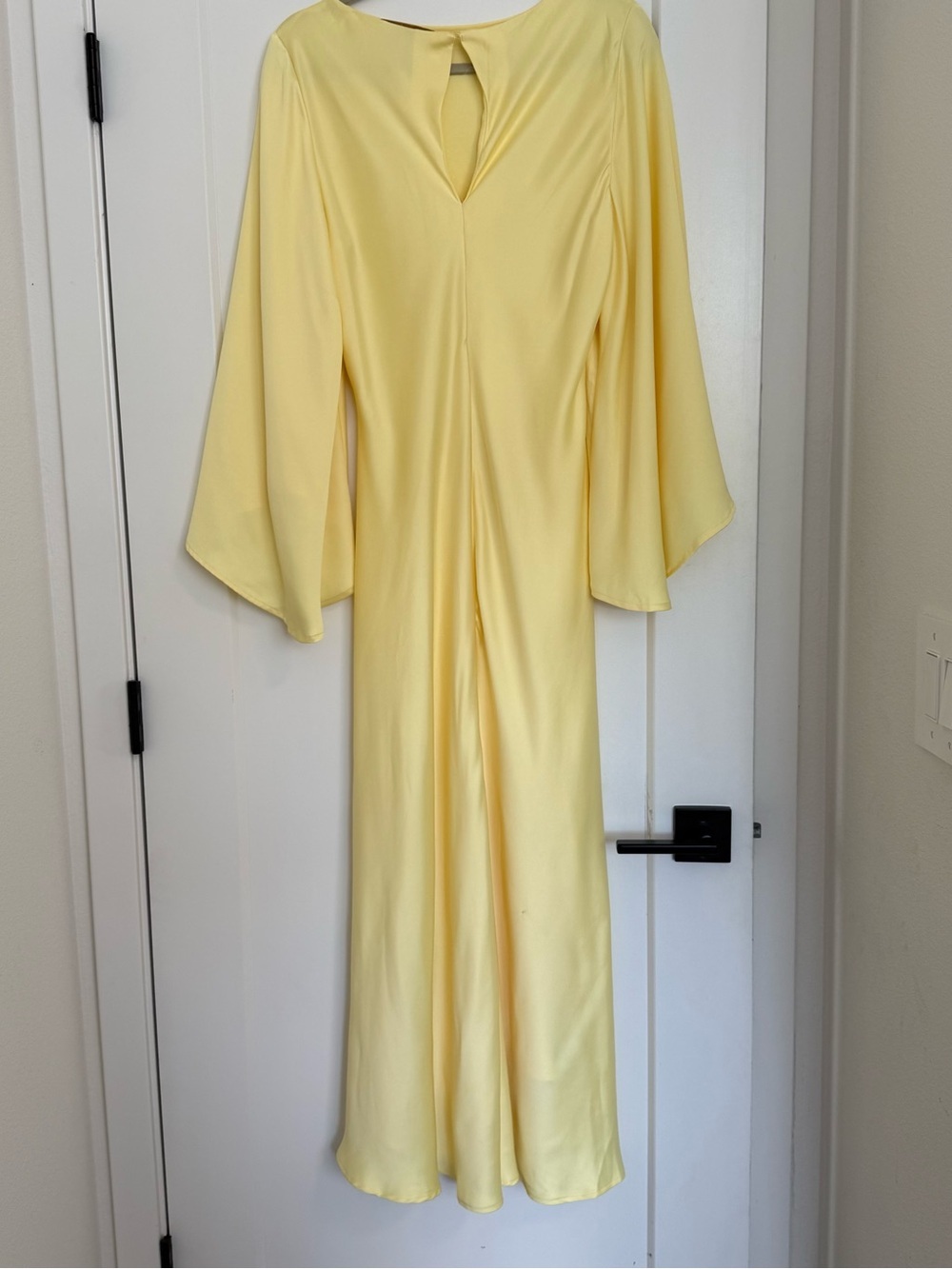 Mango Butter Yellow Flared Sleeve Dress size 8 - Picture 4 of 10